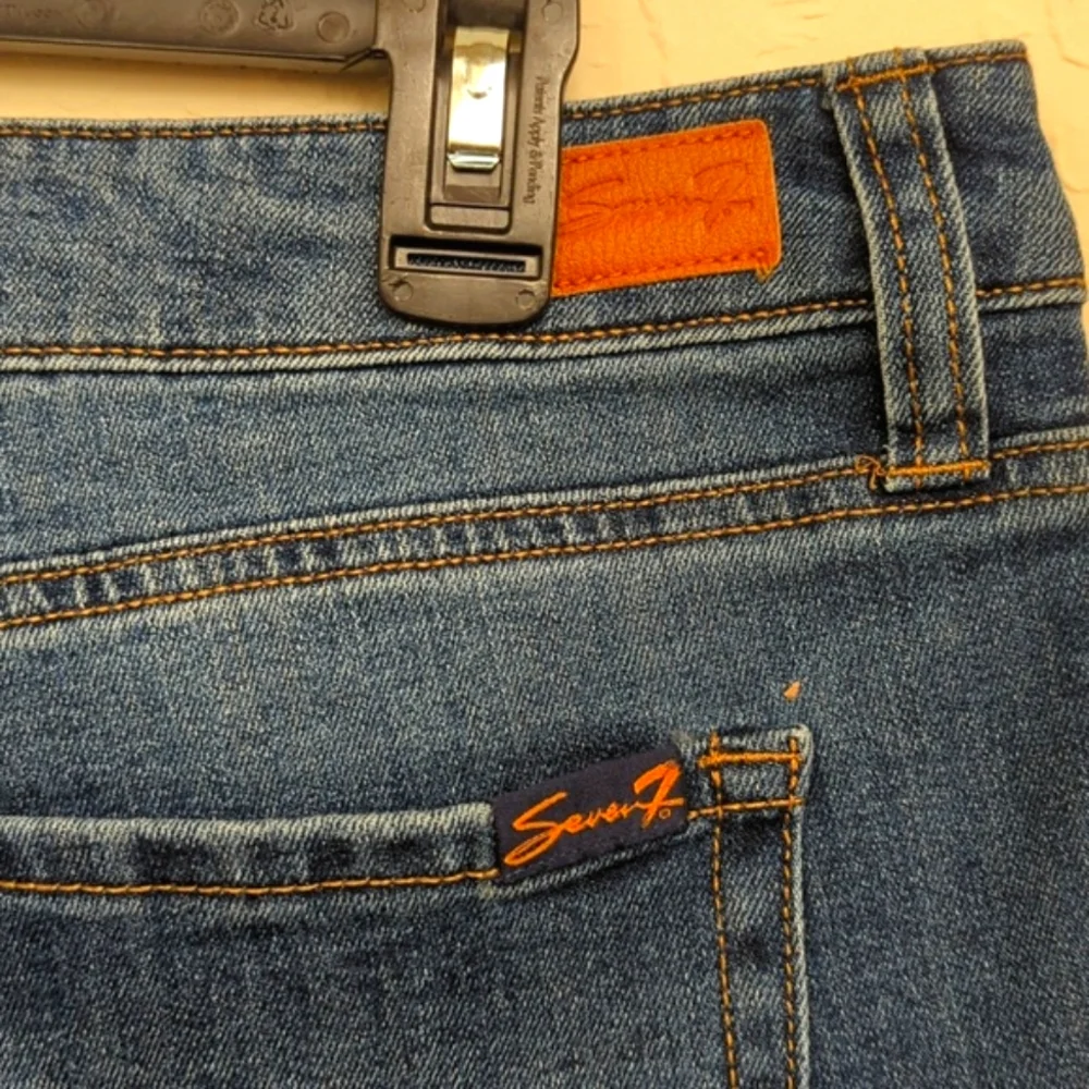Seven 7 the Weekend Mid Rise Raw Hem Boyfriend Denim Jorts Shorts Size 14